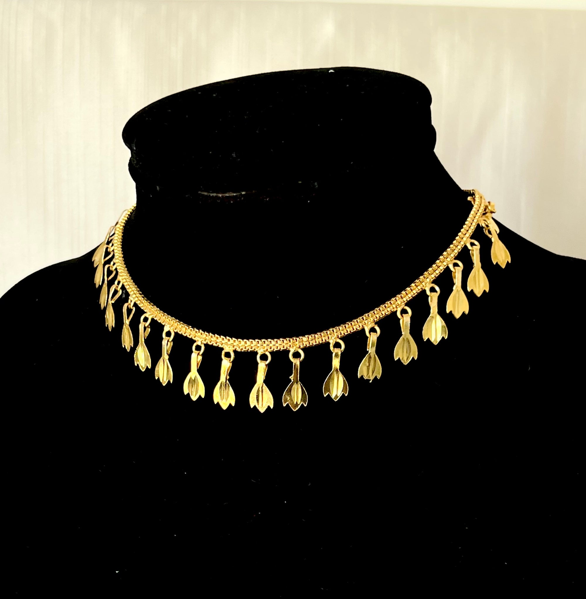 Pippal Patti Elegant Set | Ready-to-ship