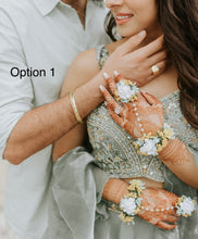Load image into Gallery viewer, Floral Jewelry Set
