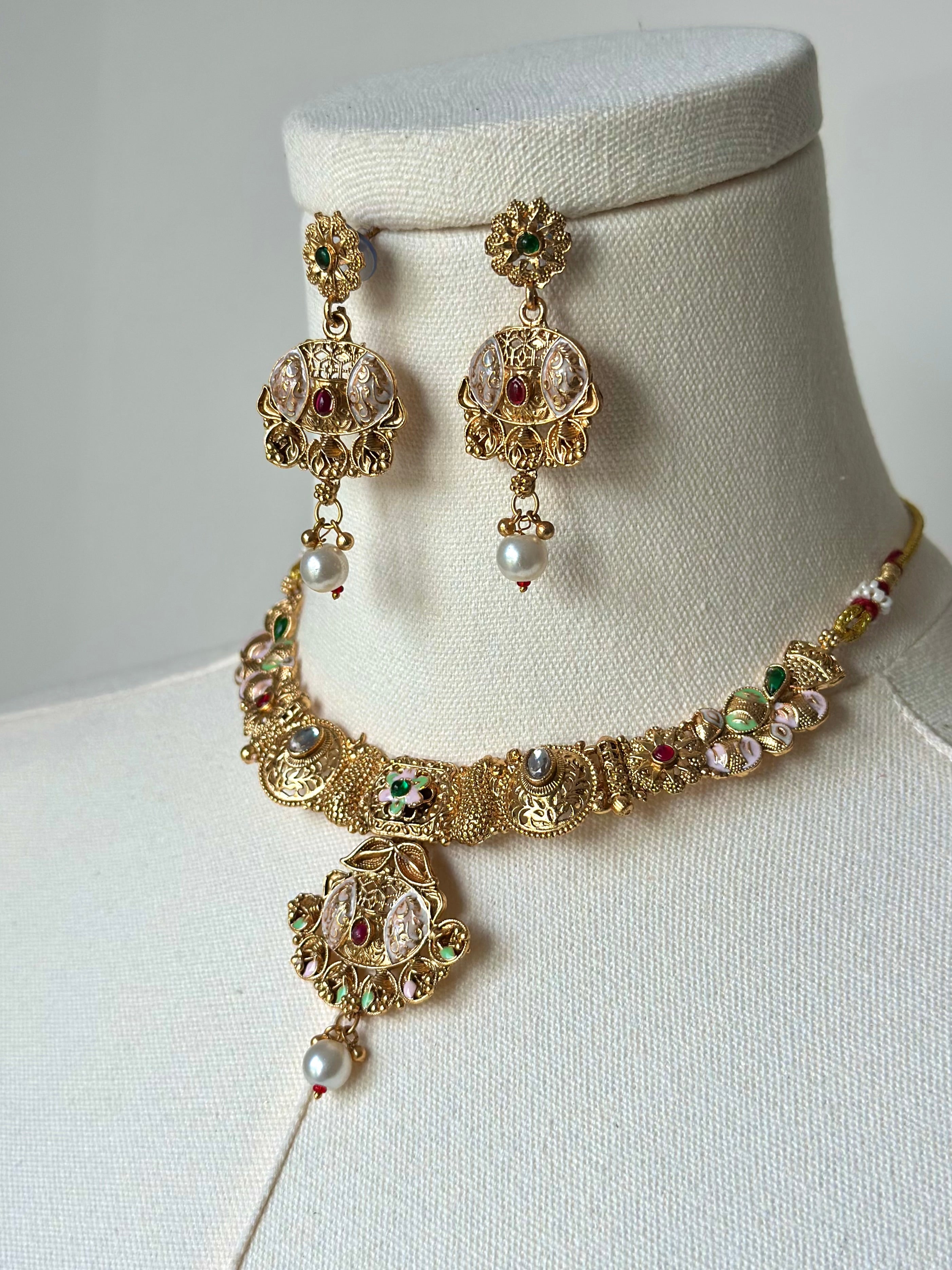 Advika Gold Set | Ready - to - ship - Touch Of Elegance