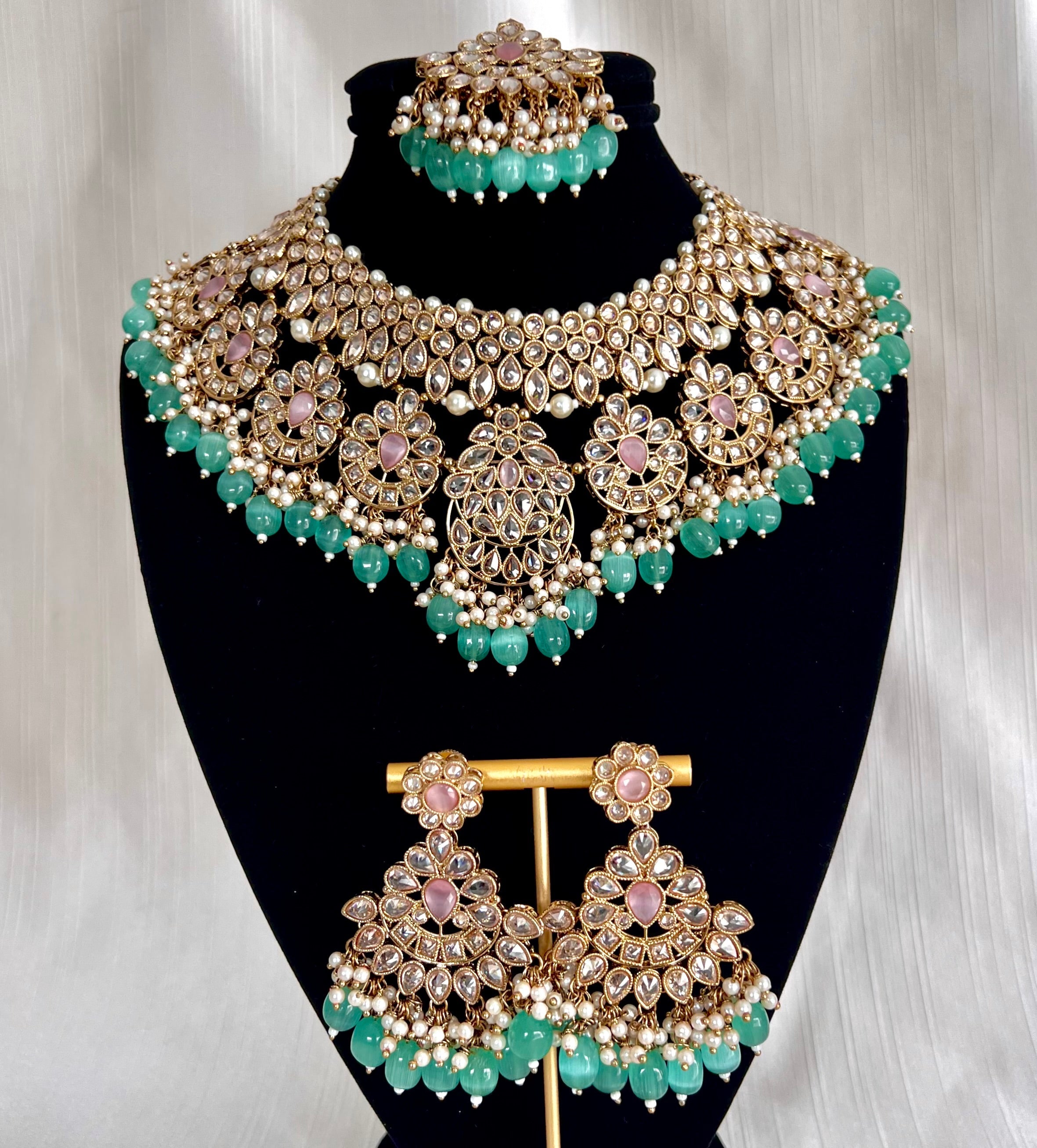 Alisa Set | Ready - to - ship - Touch Of Elegance