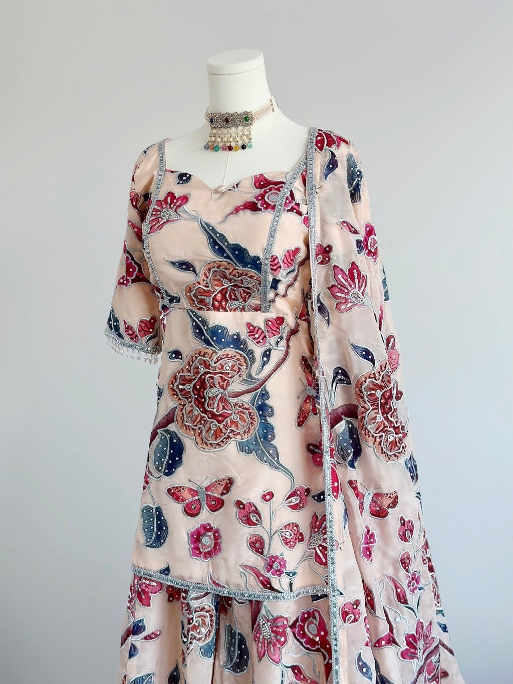 Floral Rouge Set - Touch Of Elegance