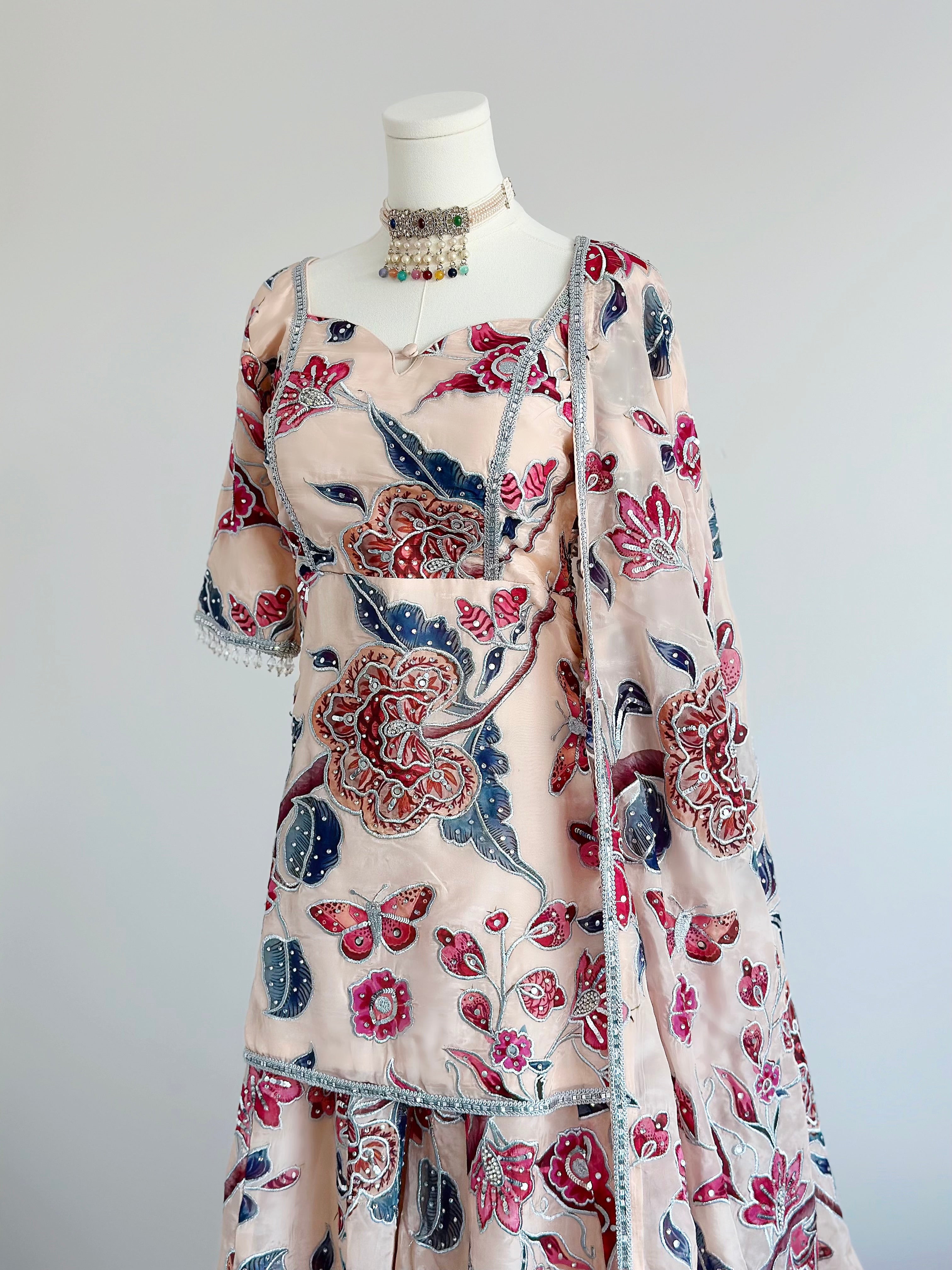 Floral Rouge Set - Touch Of Elegance