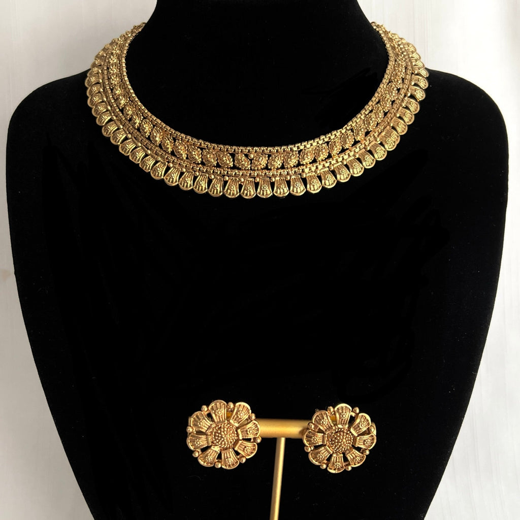 Gold Petal Set | Ready - to - ship - Touch Of Elegance