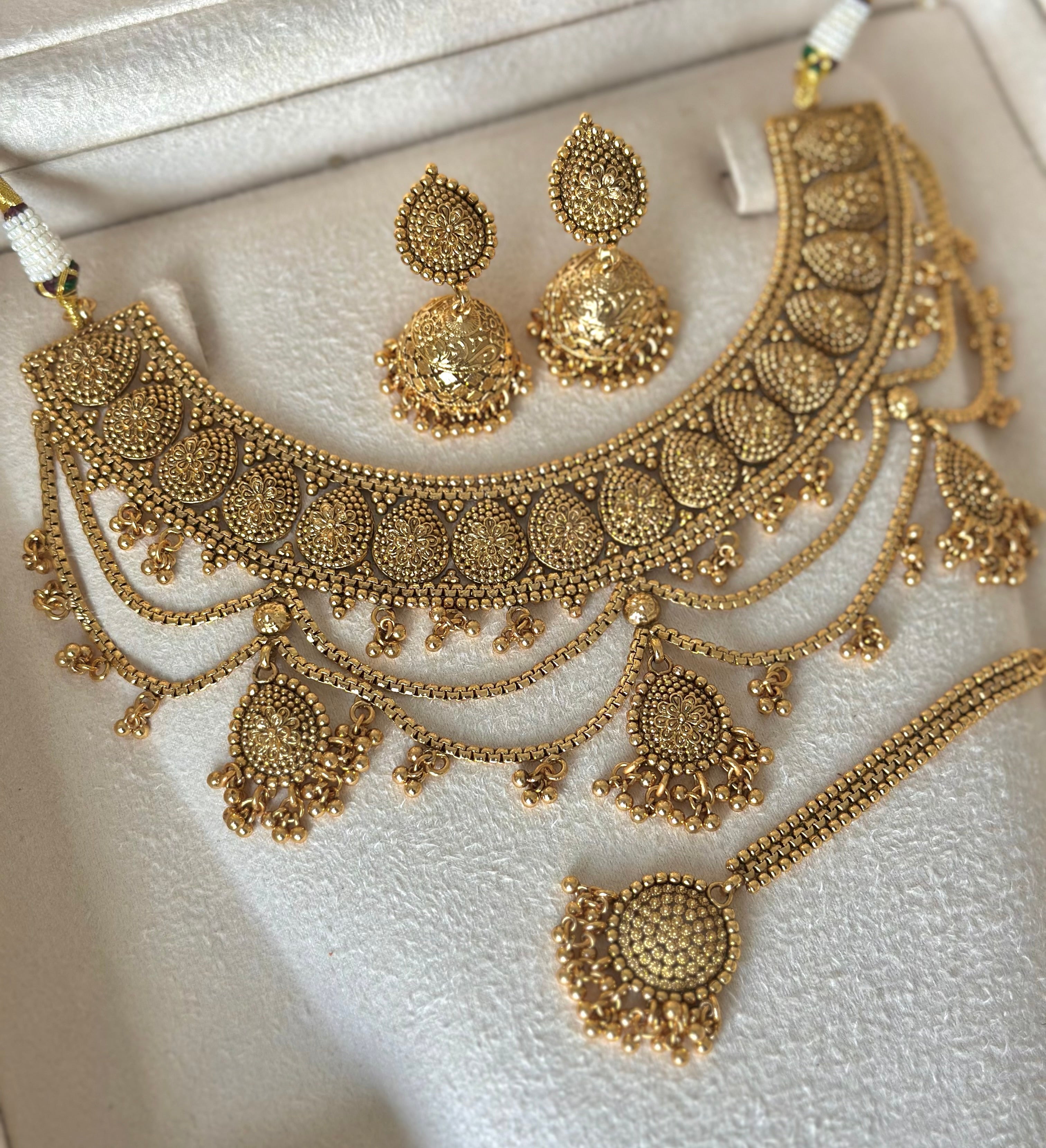 Golden Elegance Set | Ready - to - ship - Touch Of Elegance