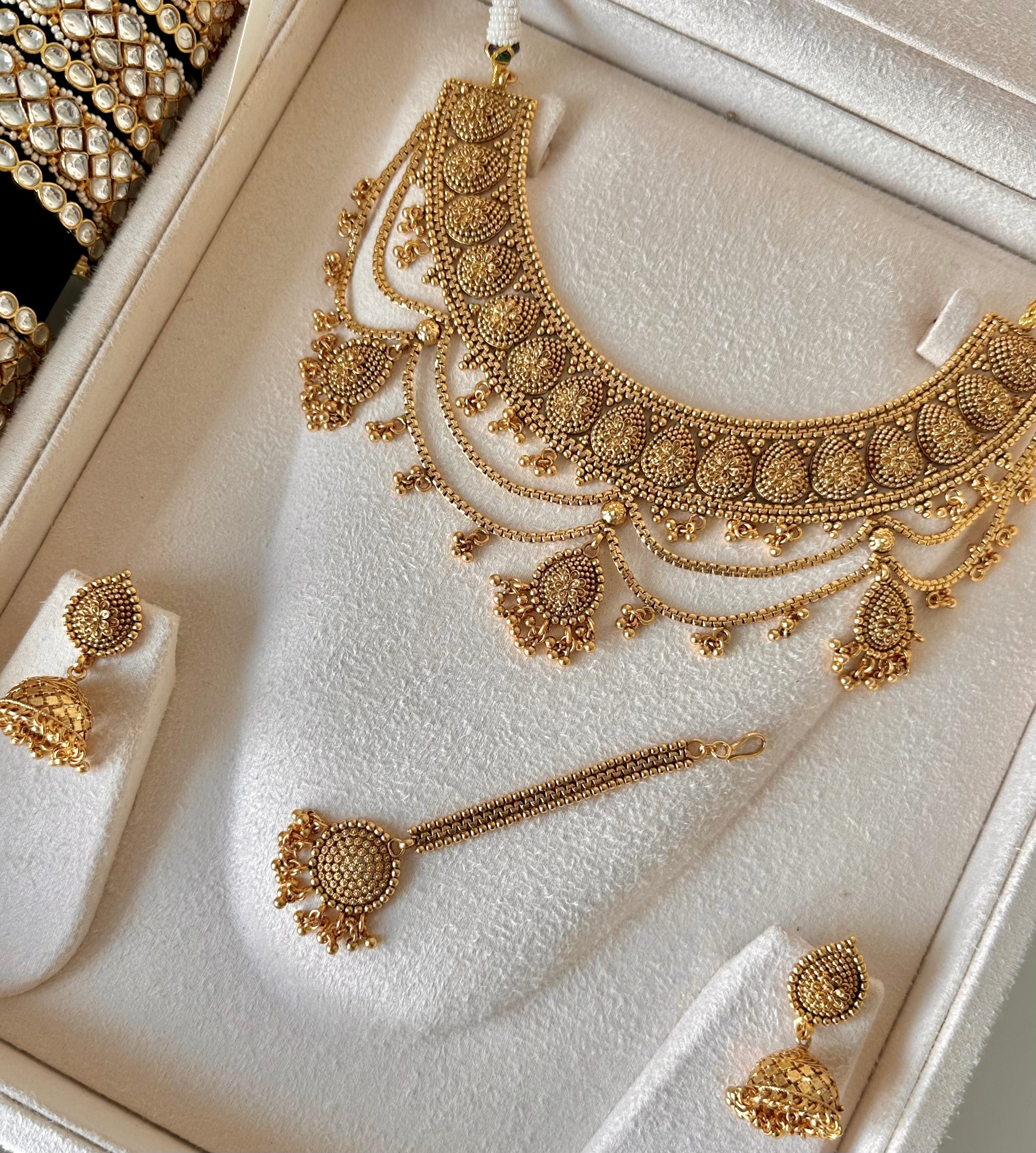 Golden Elegance Set | Ready - to - ship - Touch Of Elegance