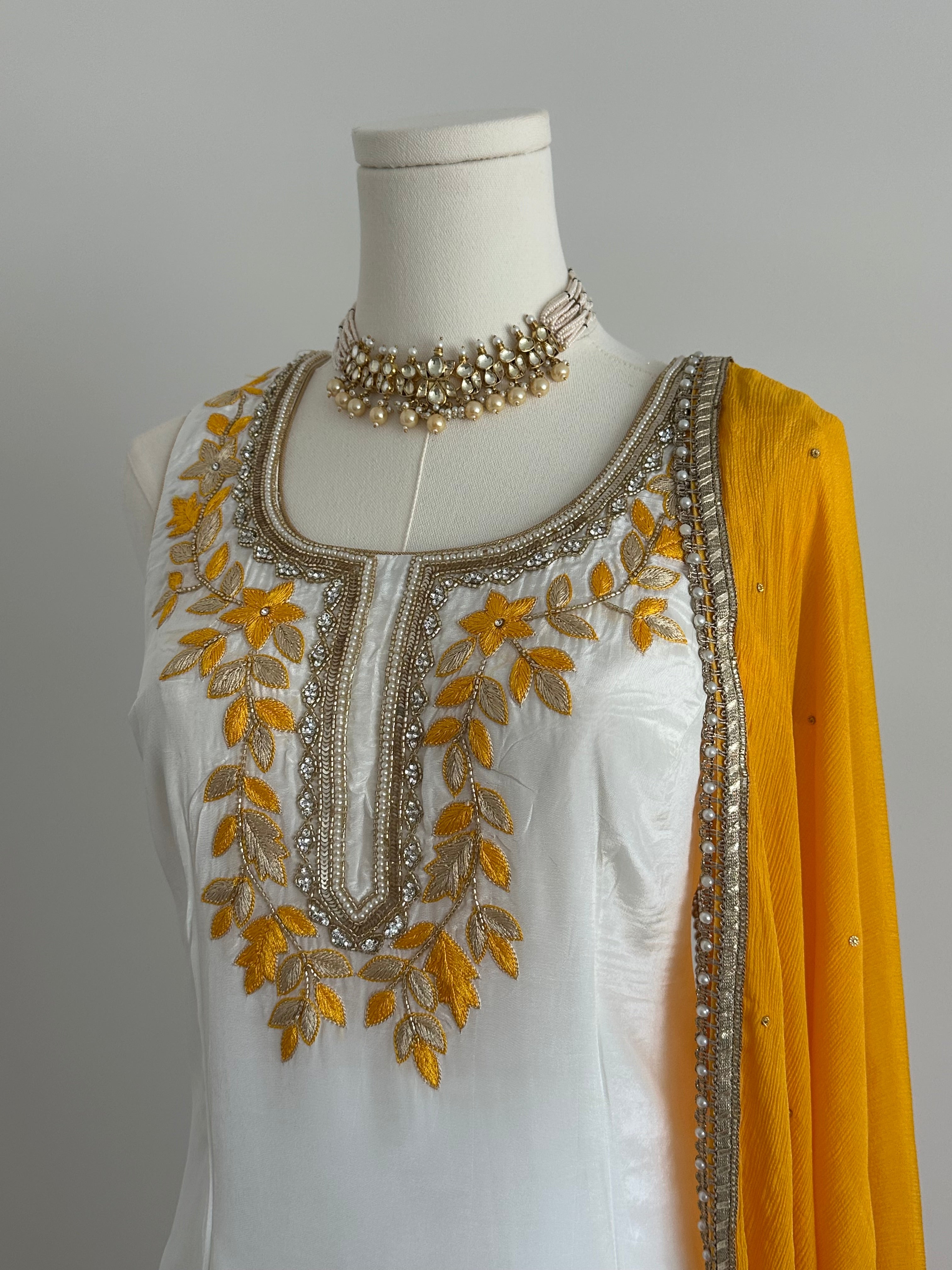 Golden Flora Suit - Touch Of Elegance