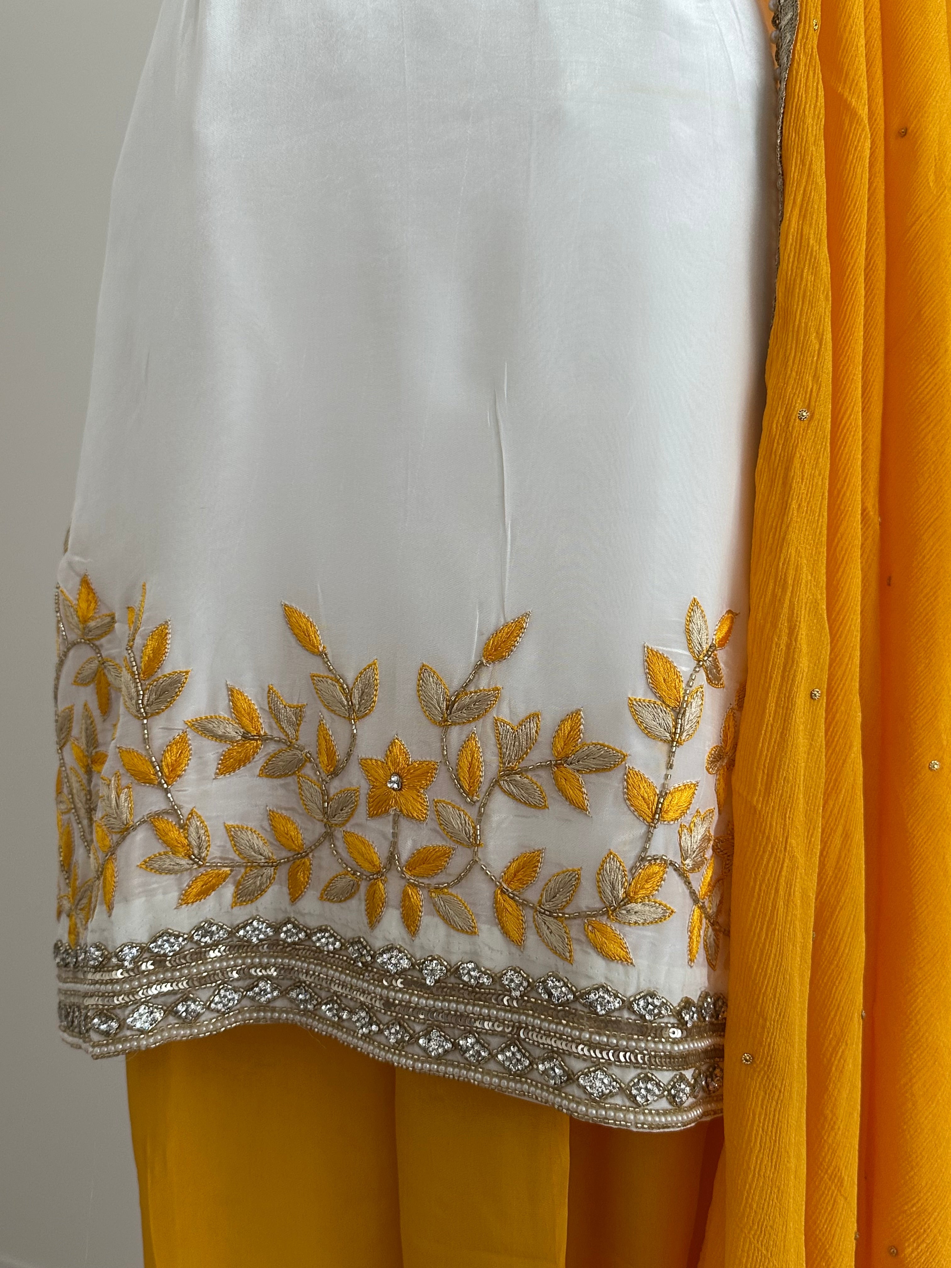 Golden Flora Suit - Touch Of Elegance