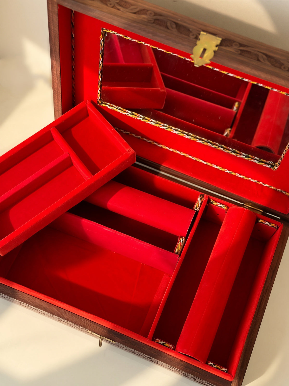 Heritage Wood Choora & Kaleeray Box | Ready-to-ship - Touch Of Elegance