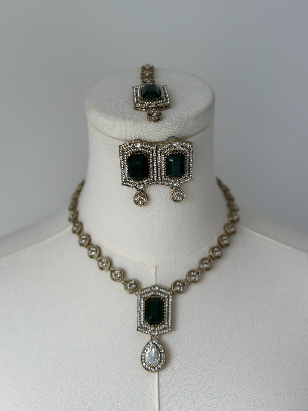 Hina Set | Ready-to-ship - Touch Of Elegance