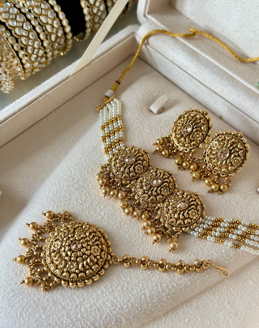 Leena Gold Set | Ready - to - ship - Touch Of Elegance