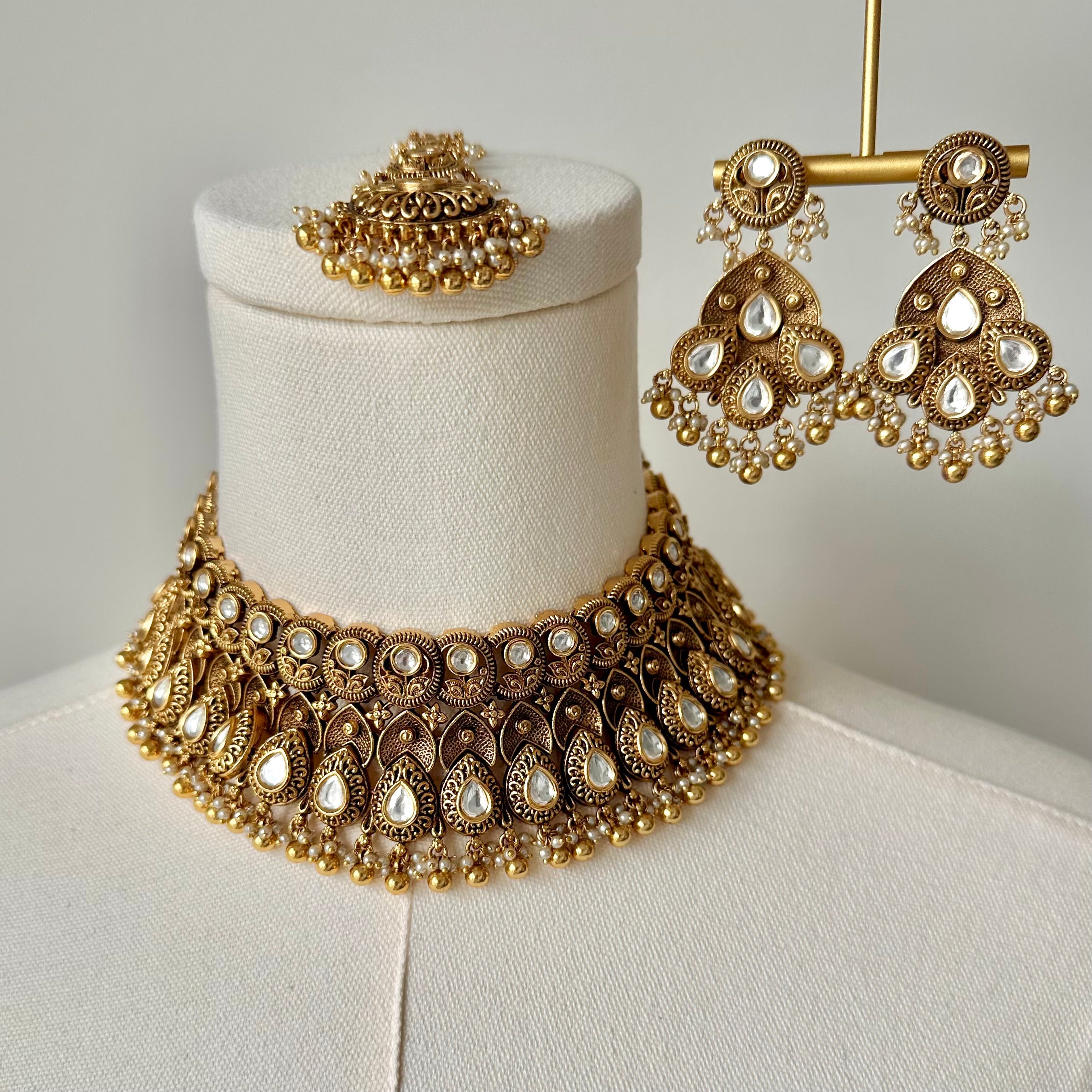 Mahima Gold Set | Ready - to - ship - Touch Of Elegance