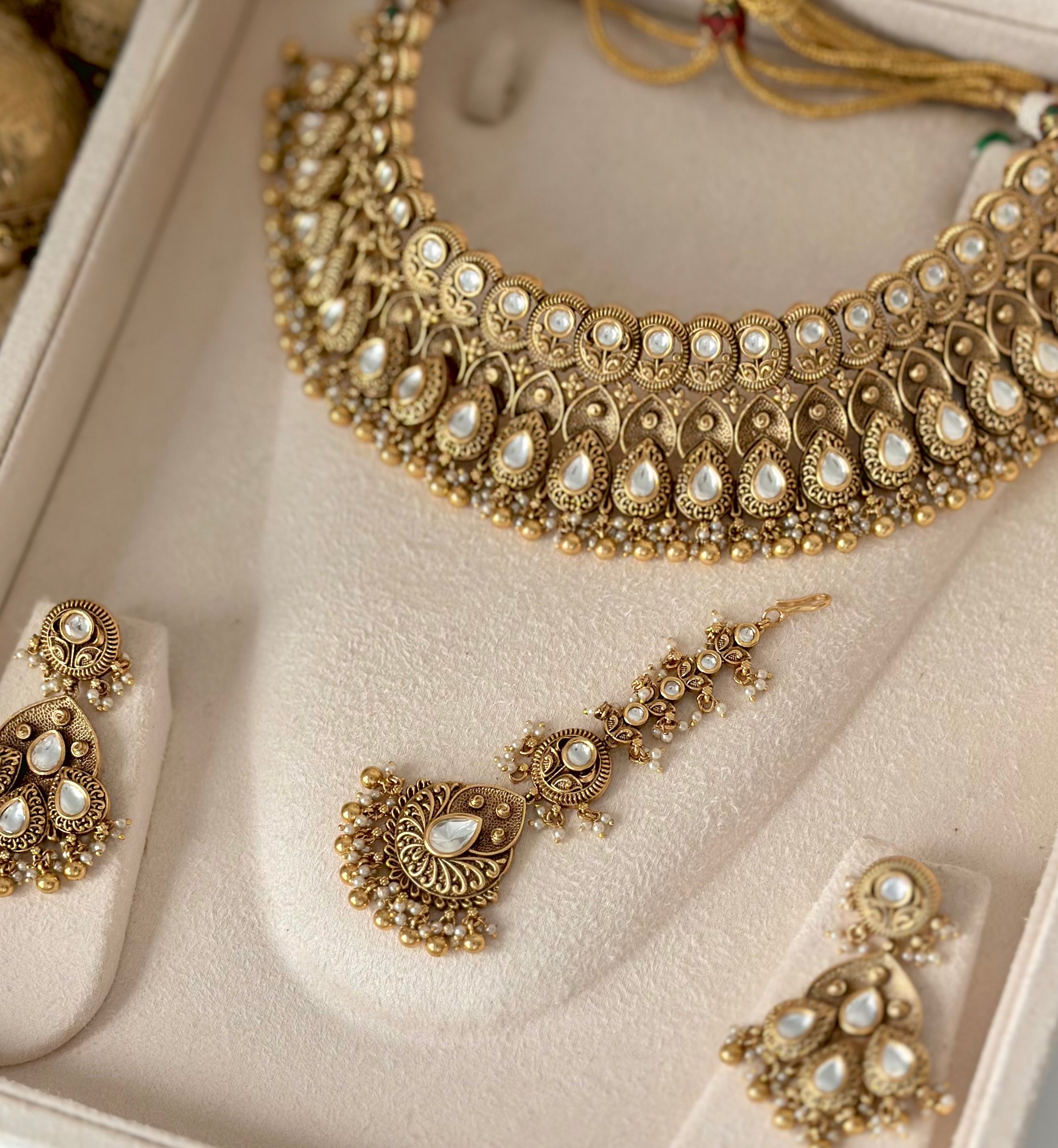Mahima Gold Set | Ready - to - ship - Touch Of Elegance