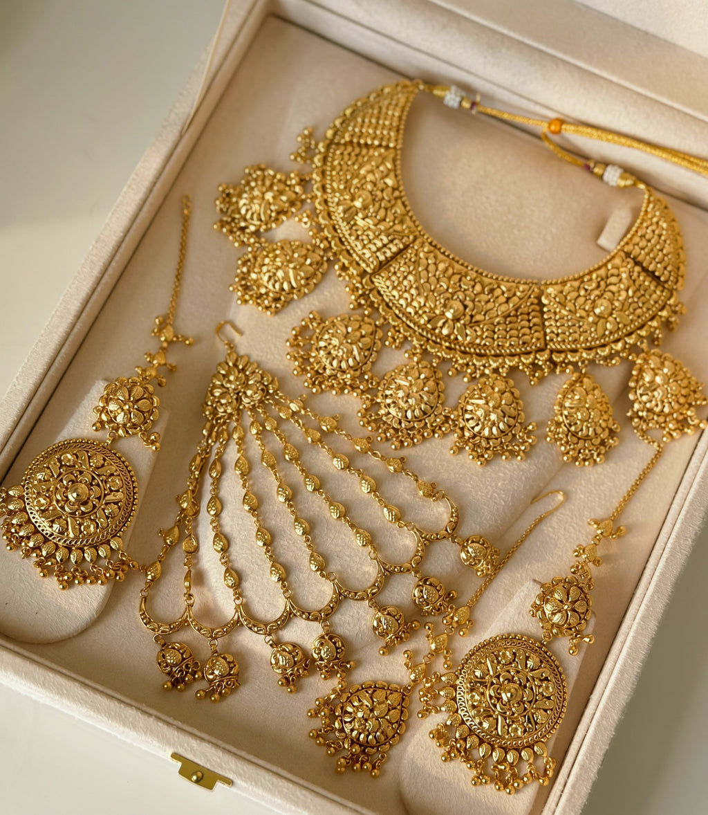 Naiya Gold Set | Ready-to-ship - Touch Of Elegance