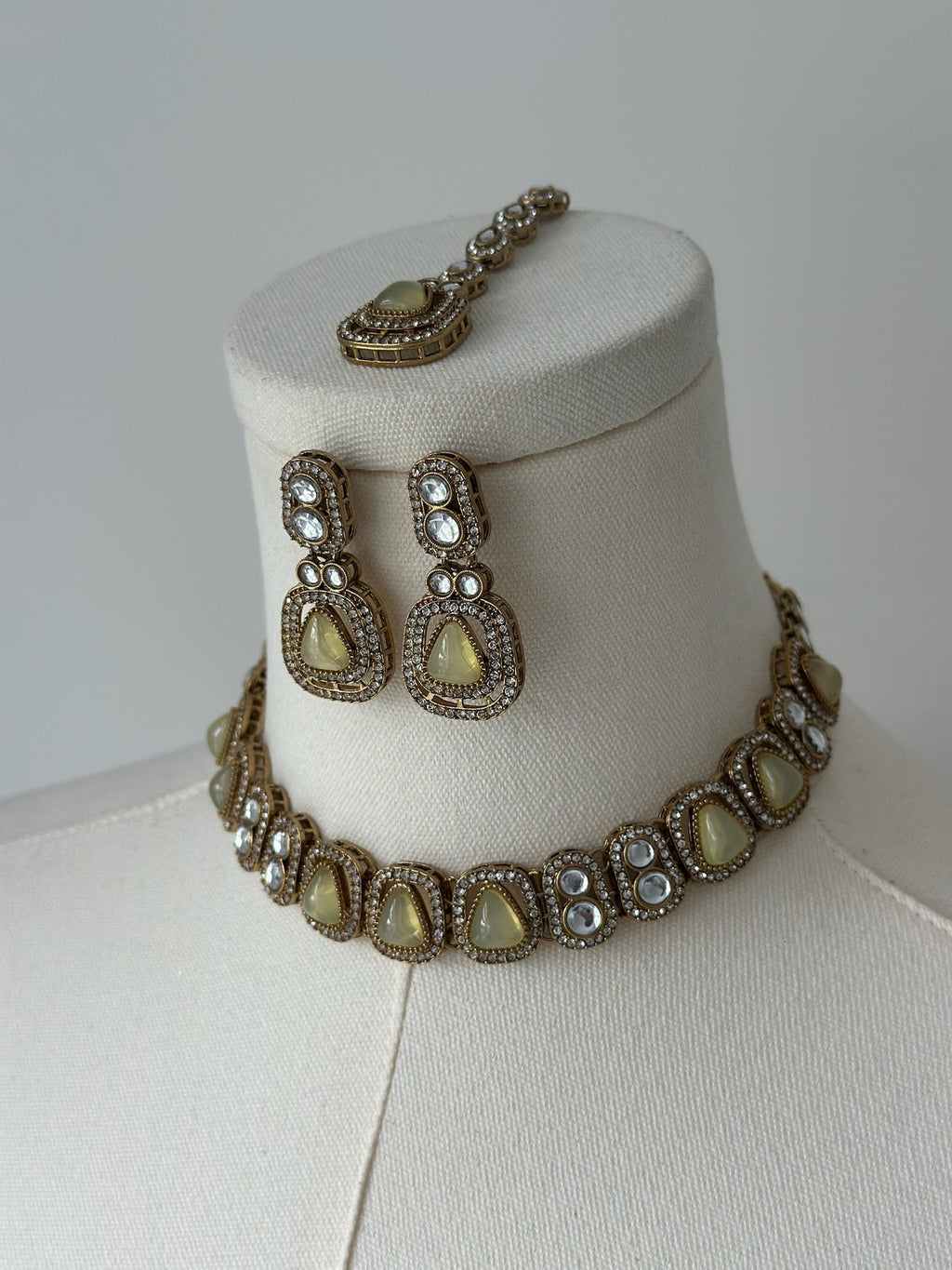 Olivia Set | Ready-to-ship - Touch Of Elegance