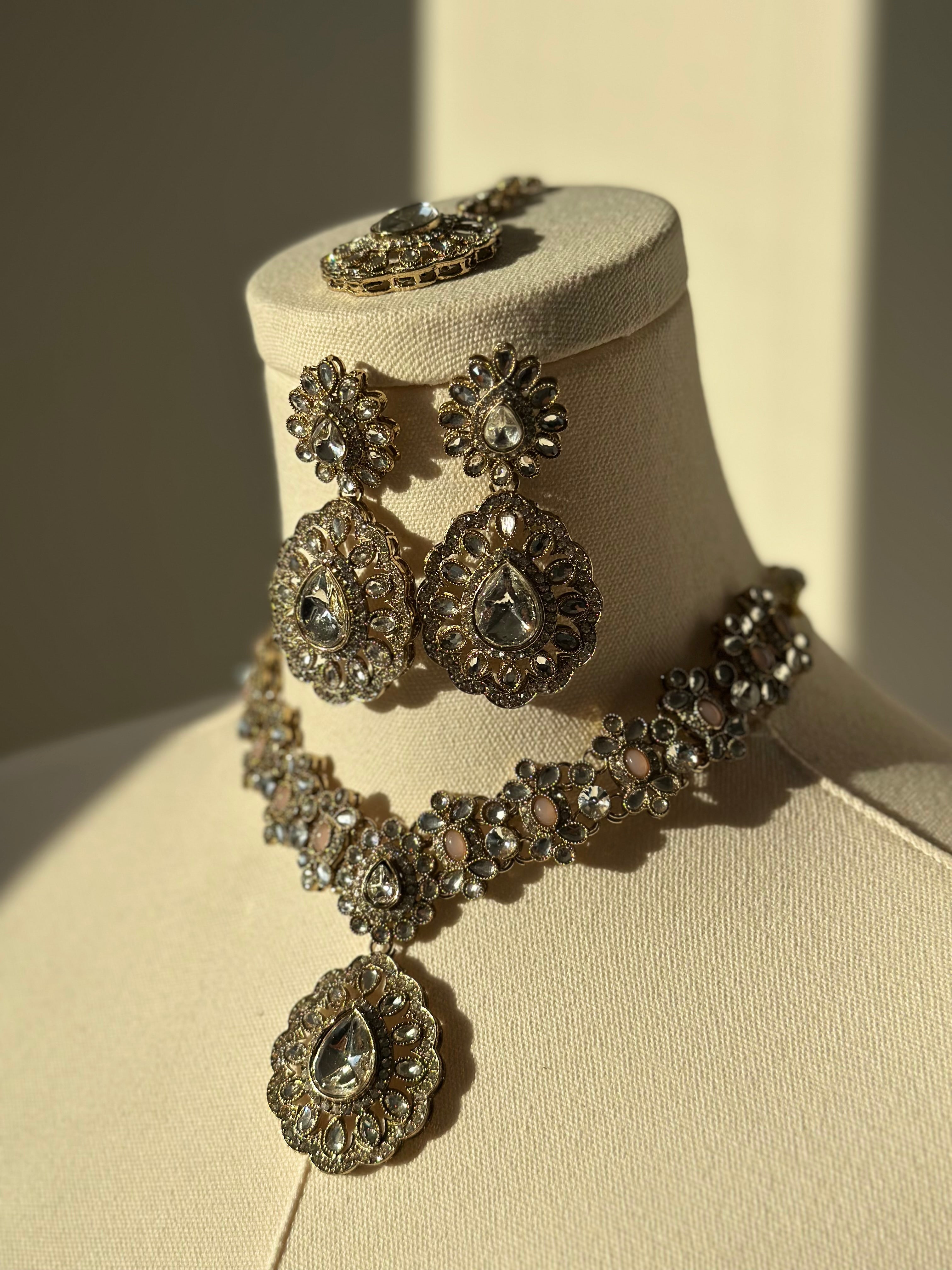 Piya Gems Set | Ready-to-ship - Touch Of Elegance