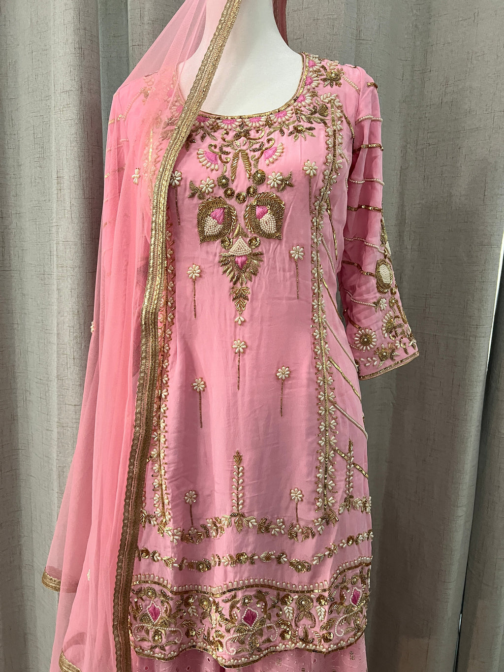 Simran Flower Suit | Made - on - order - Touch Of Elegance