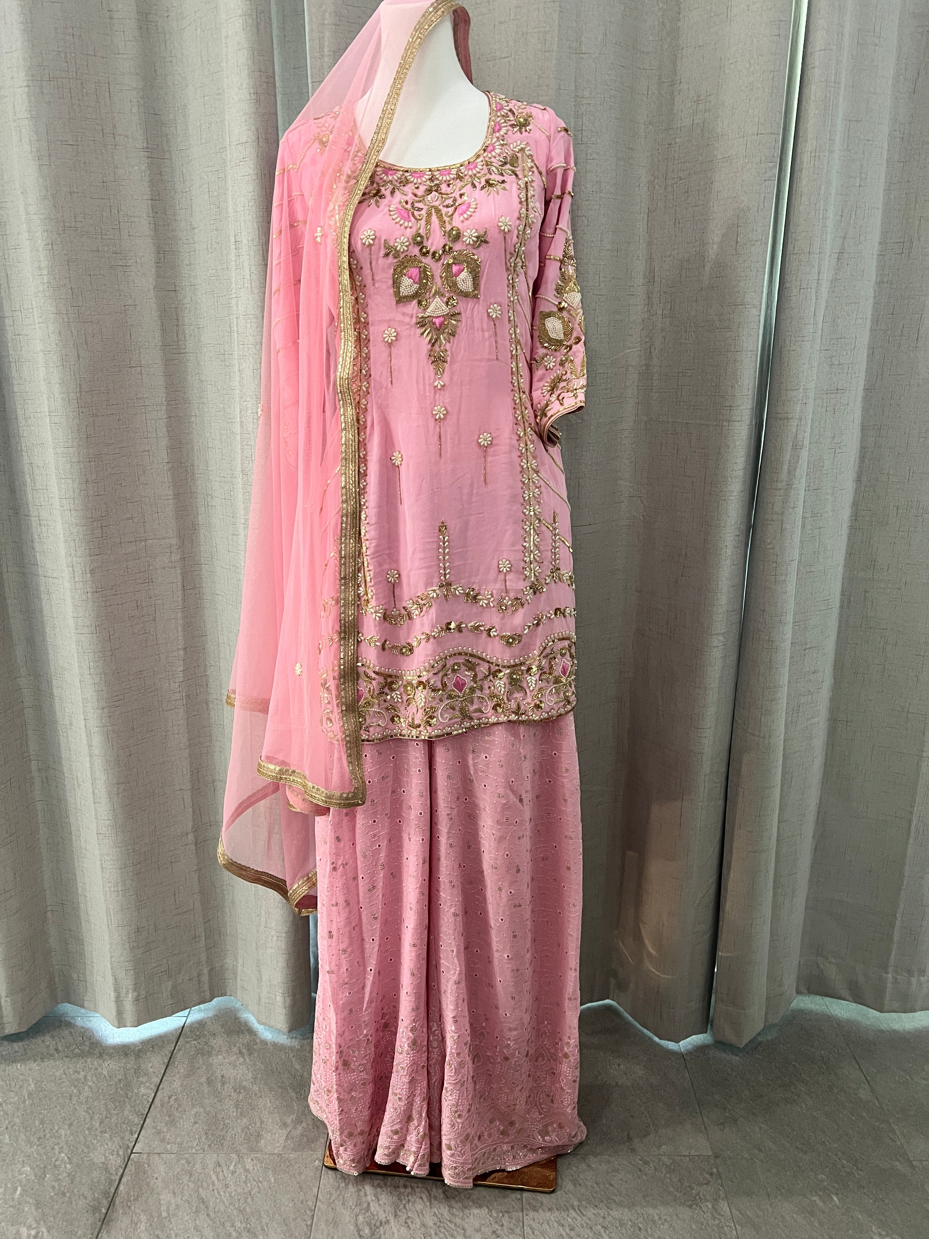 Simran Flower Suit | Made - on - order - Touch Of Elegance