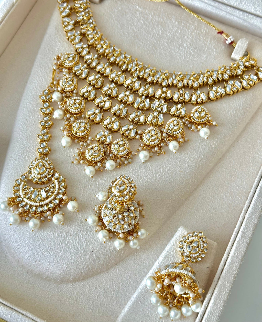 White Tulip Set | Ready - to - ship - Touch Of Elegance