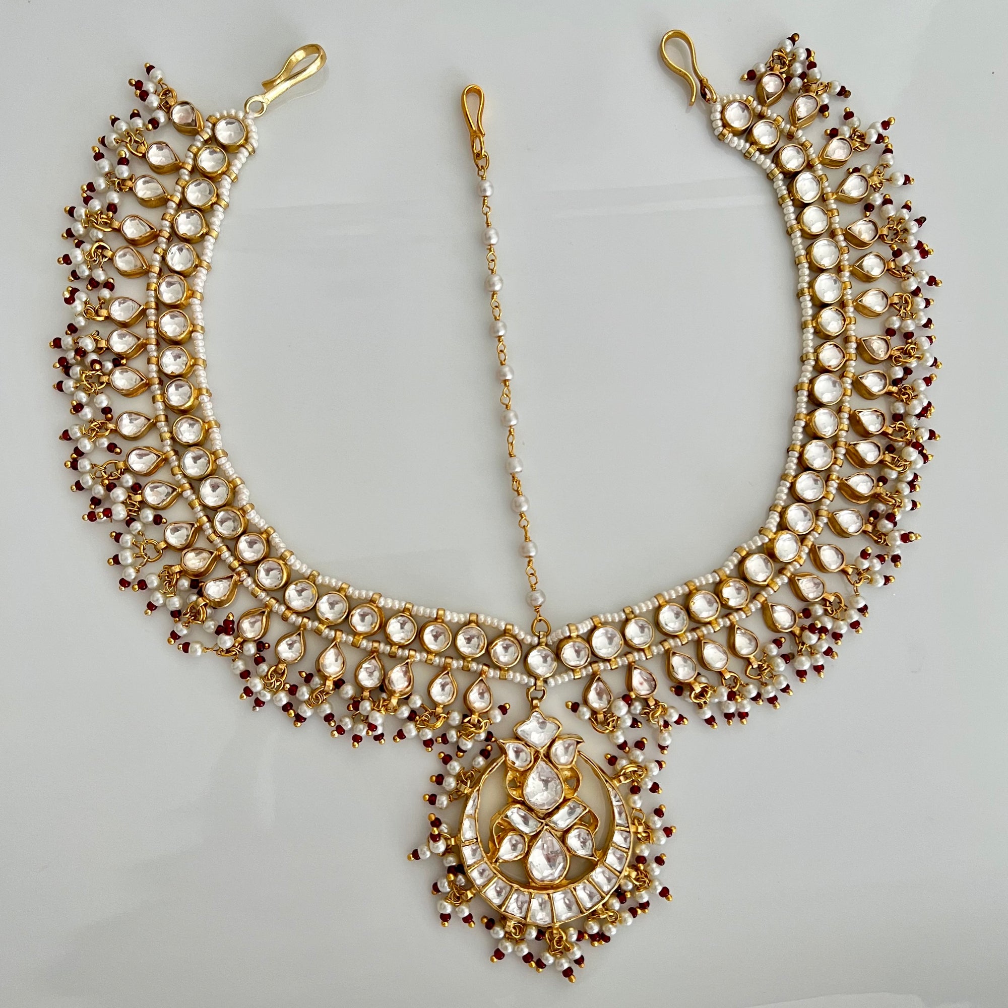 Golden Rani Maathapati | Pre-order