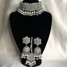 Load image into Gallery viewer, CLEARANCE: Necklace &amp; Tikka Set (no earrings)
