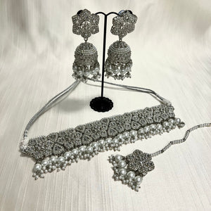 CLEARANCE: Necklace & Tikka Set (no earrings)