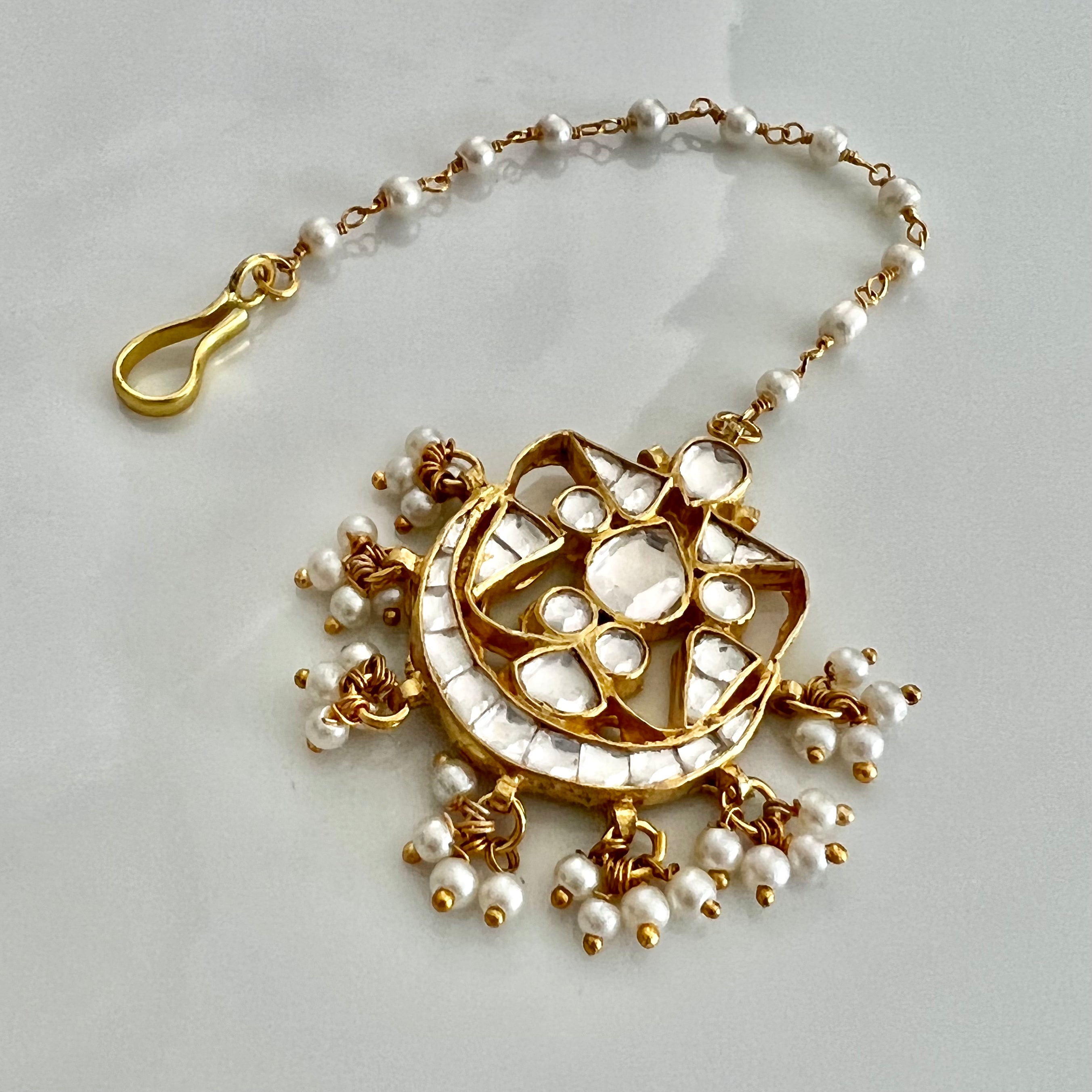 Simran Pachi Kundan Tikka | Pre-order