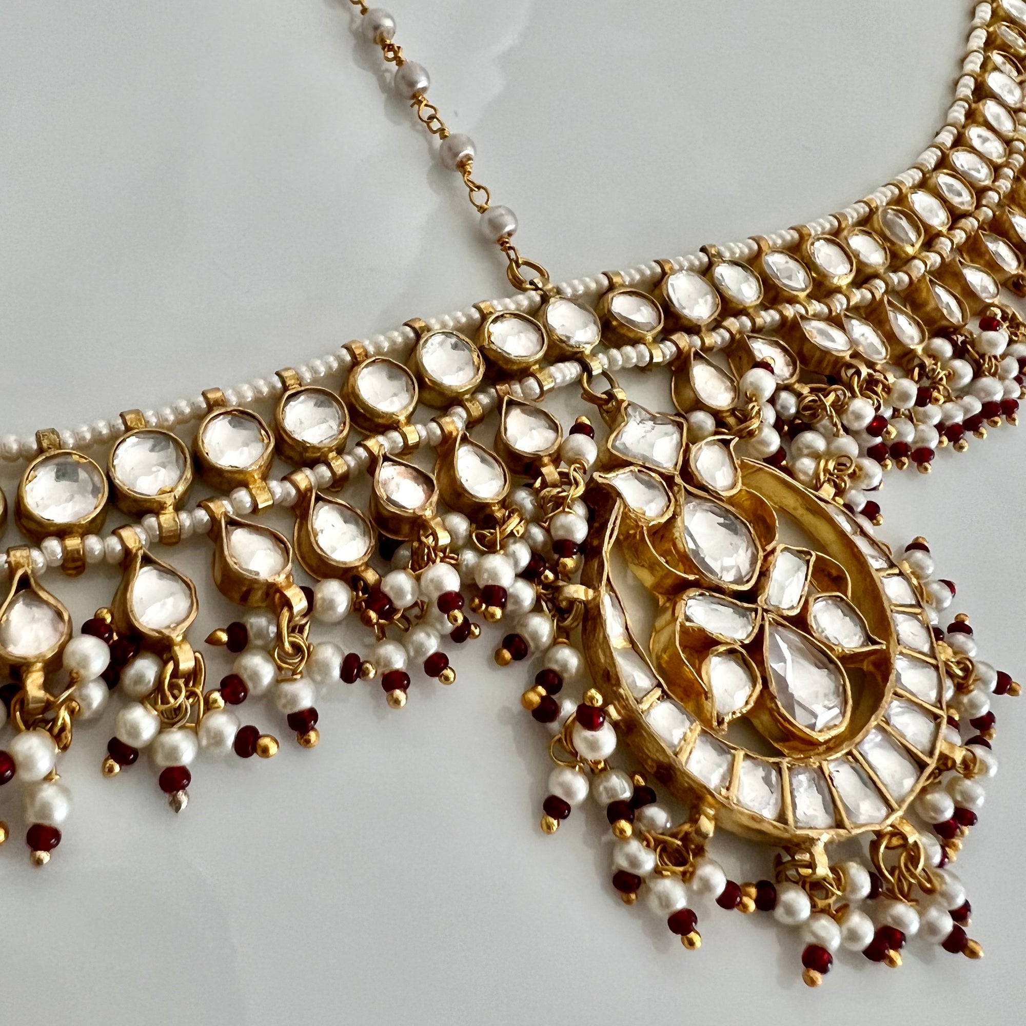 Golden Rani Maathapati | Pre-order
